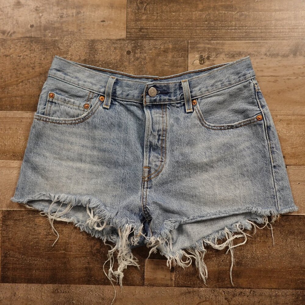 Levi’s 501 Denim Cutoff Shorts Women’s W28 Light Wash Button Fly